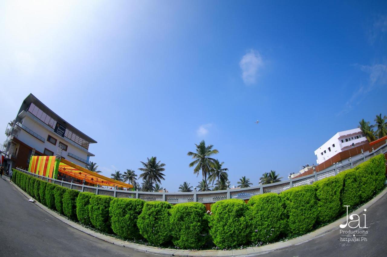 皇家莲花景观度假酒店 Devanahalli 外观 照片