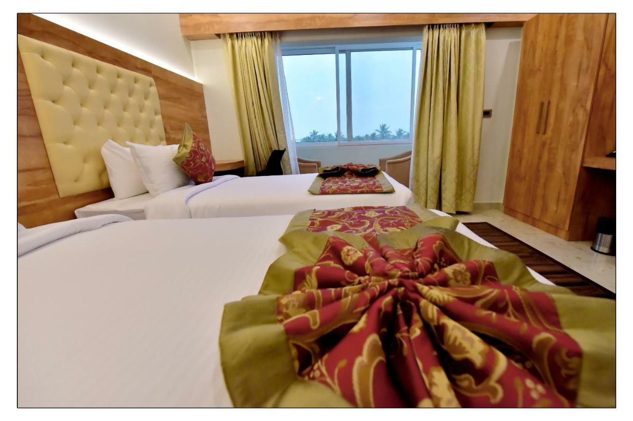 皇家莲花景观度假酒店 Devanahalli 外观 照片